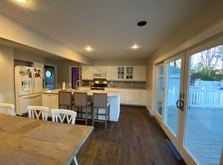 155 Garden Ave, Paramus, NJ 07652