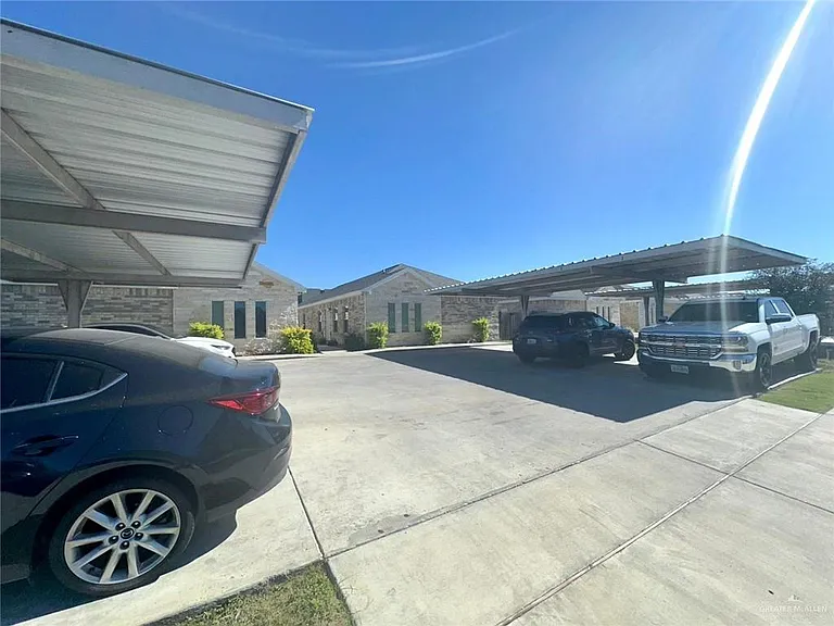 5106 N Hiawatha Dr #2 — Photo 15
