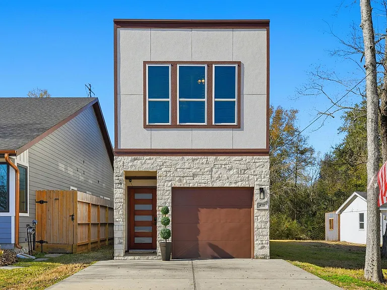410 Peach St — Photo 32