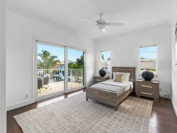 920 Jasmine Drive, Delray Beach, FL 33483