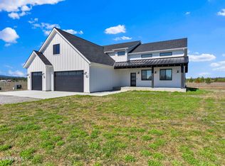 969 E Yellow Pine Ave, Athol, ID 83801