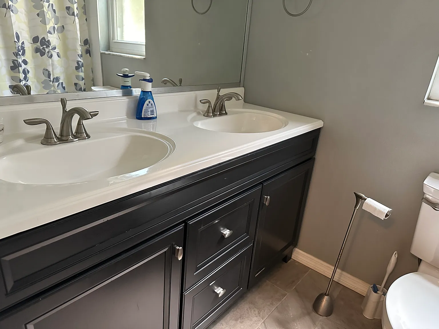 3 bed, 1450 sqft, $3,300 — Photo 2