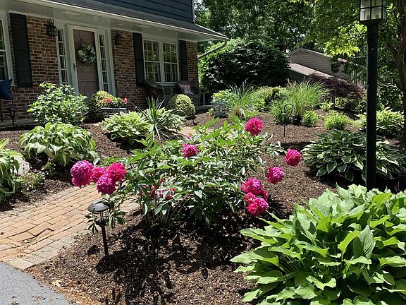 5th image of 51 Farmington Road