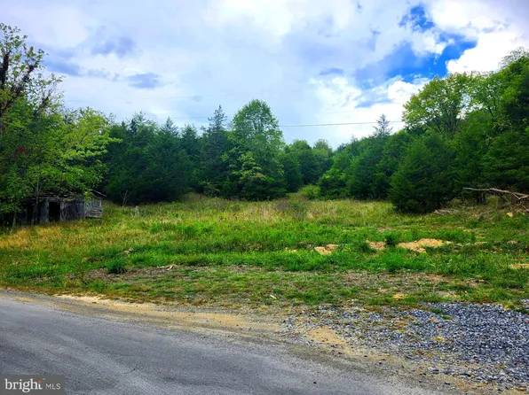 3568 Mountain View Rd, Purgitsville, WV 26852