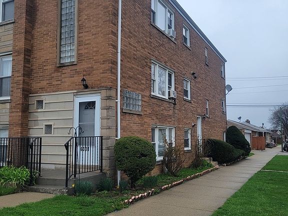 3rd image of 6300 W Belmont Ave