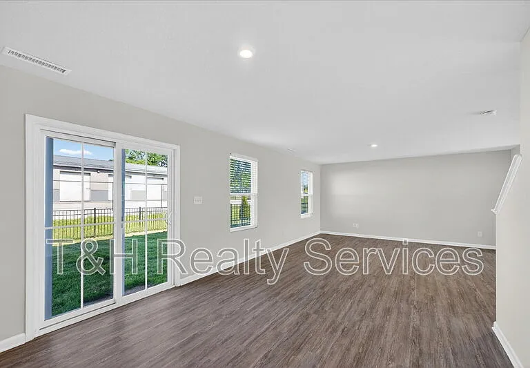 40 N Fairfield Dr — Photo 15