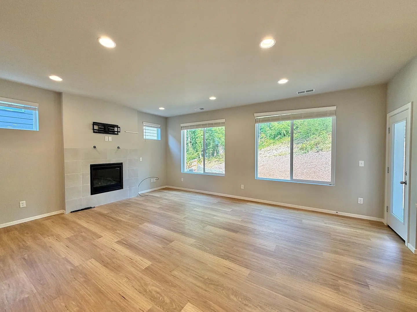Quality 2025 Built Home in CK School District! — Photo 3