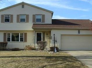 6692 Appleridge Dr, Youngstown, OH 44512