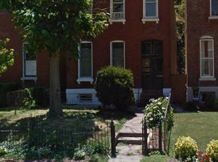 2110 Victor St, Saint Louis, MO 63104