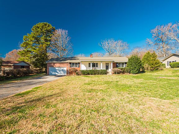 2nd image of 6831 Dorchester Dr