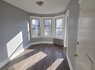 22 Schuyler Ave #2R, Newark, NJ 07112