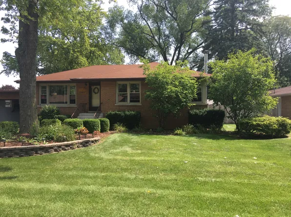 10807 Depot St, Worth, IL 60482