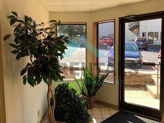 4th image of 20 W Colony Pl Suite 208