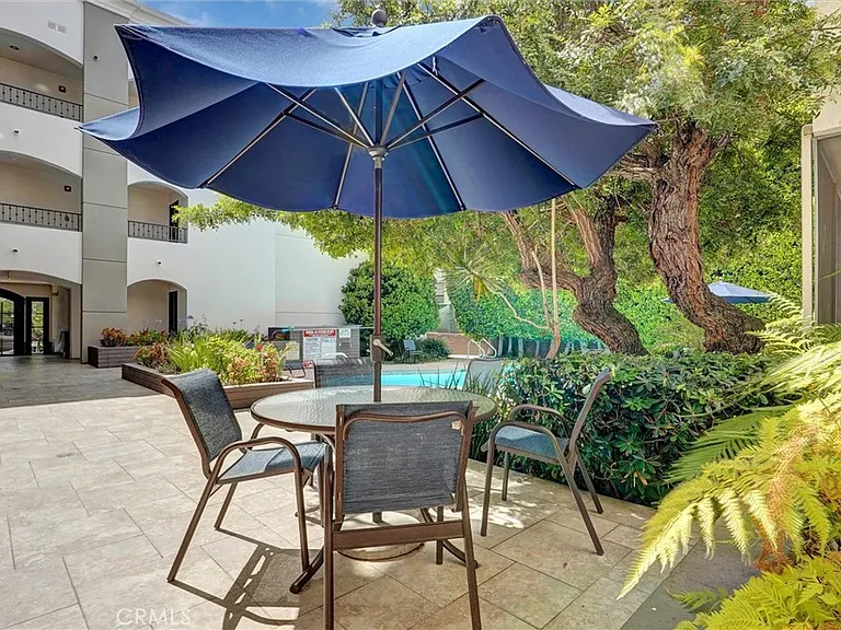 4637 Willis Ave #110 — Photo 32