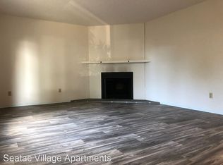 1808 S 311th Pl APT 8, Federal Way, WA 98003