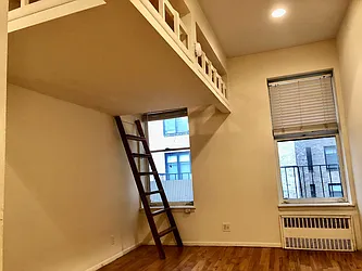 Rented by Bond New York