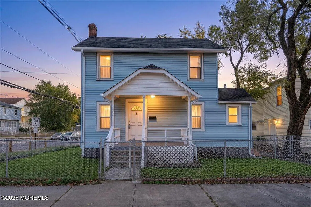 2 bed, 1008 sqft, $3,000 — Photo 1