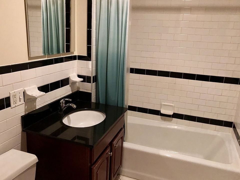 2nd image of 104 Pulaski St APT 2A