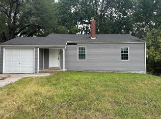 100 N New Florissant Rd, Florissant, MO 63031