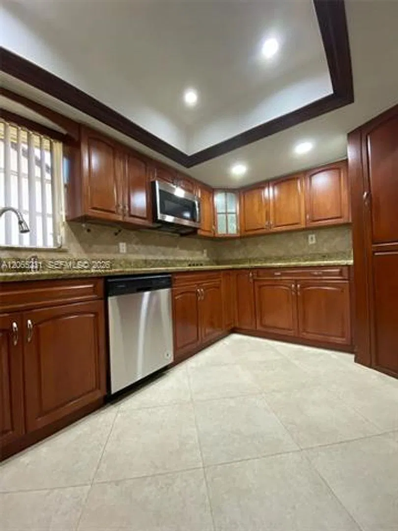 12432 SW 94th Ln th 12432, Miami, FL 33186 — Photo 1