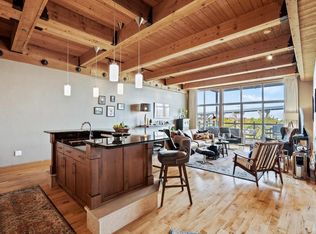 601 E Erie St UNIT 304, Milwaukee, WI 53202