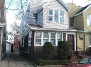 8615 122nd St, Richmond Hill, NY 11418