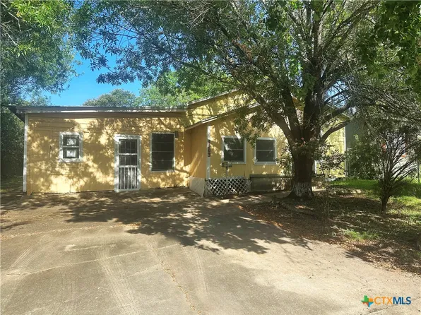 1503 Lova Dr, Victoria, TX 77901