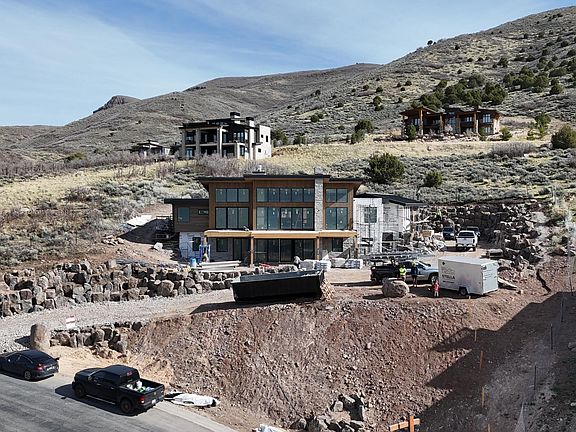 3rd image of 1918 Chimney Rock Rd