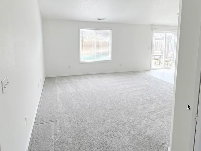 3517 NE Hembree St — Photo 7