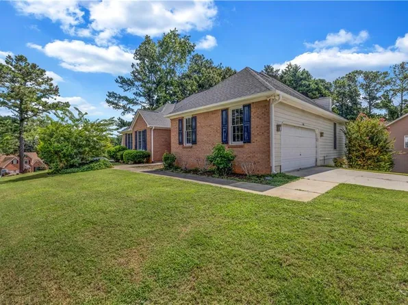 148 Sawgrass Way, Fayetteville, GA 30215