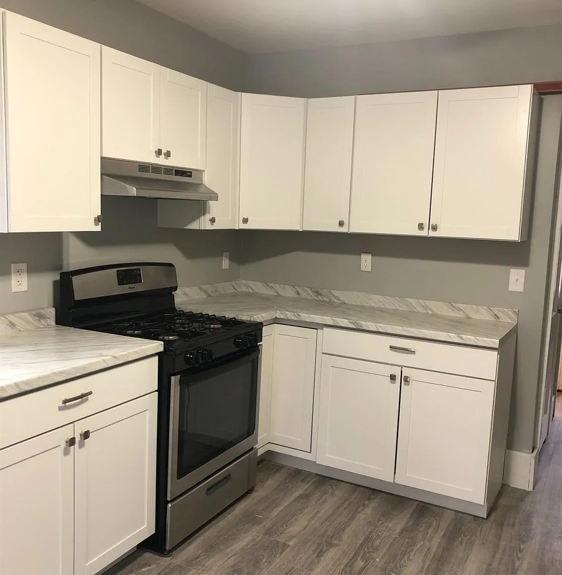 1 bed, 1.0 bath, $1,800 — Photo 2
