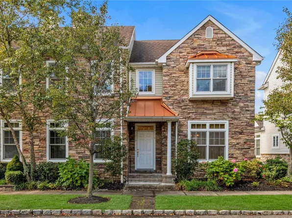 239 Harbor View Drive #239, Port Washington, NY 11050