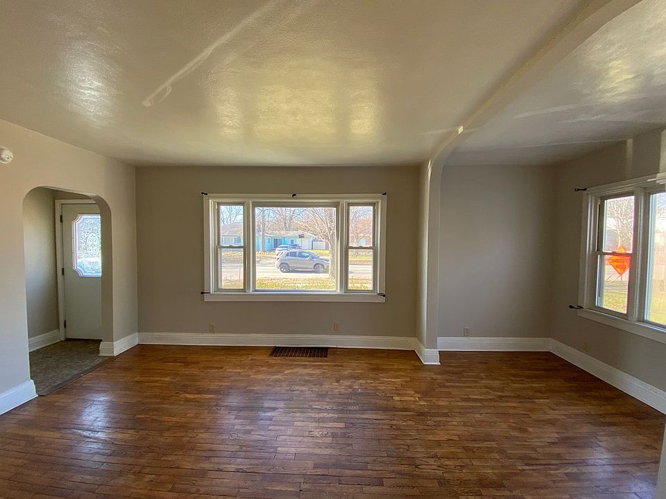 1st image of 316 S West Blvd