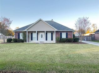 10211 Webb Rd, Hammond, LA 70403