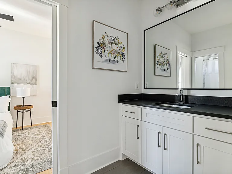 755 N Ashe St — Photo 24