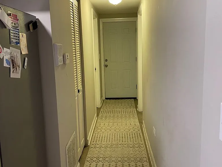 2534 W Augusta Blvd — Photo 6