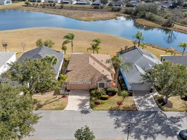 10824 Collar Dr, San Antonio, FL 33576