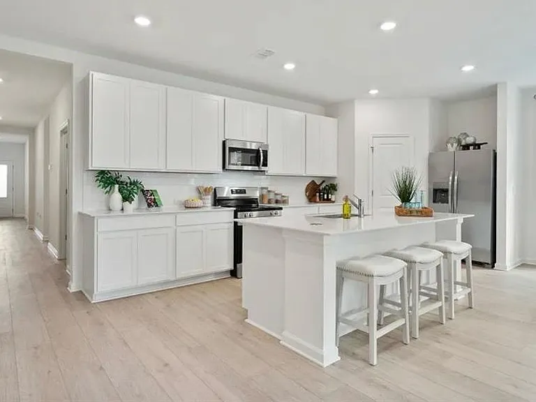 5538 Lewisham Dr — Photo 20