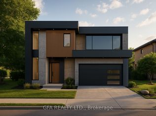 199 Eaglewood Blvd, Mississauga, ON L5G1V9