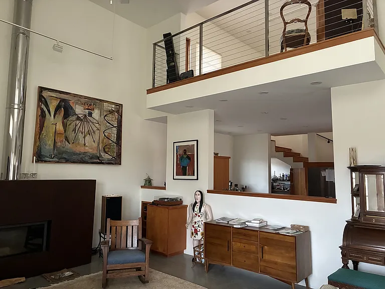 314 Spruce Ln #A — Photo 2