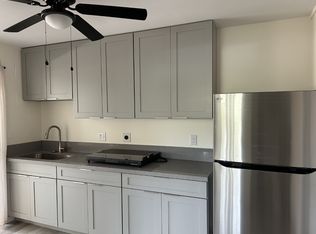 1166A 20th Ave #A, Honolulu, HI 96816