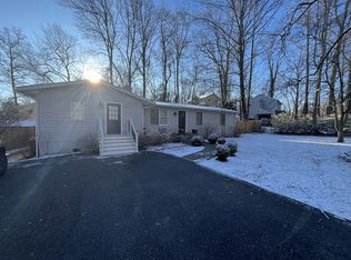 445 Herald Harbor Rd, Crownsville, MD 21032