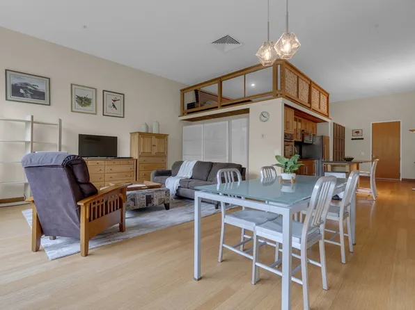 290 Pleasant St APT 309, Watertown, MA 02472