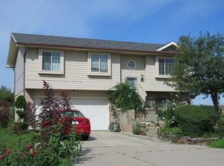 2302 S 16th St, Council Bluffs, IA 51501
