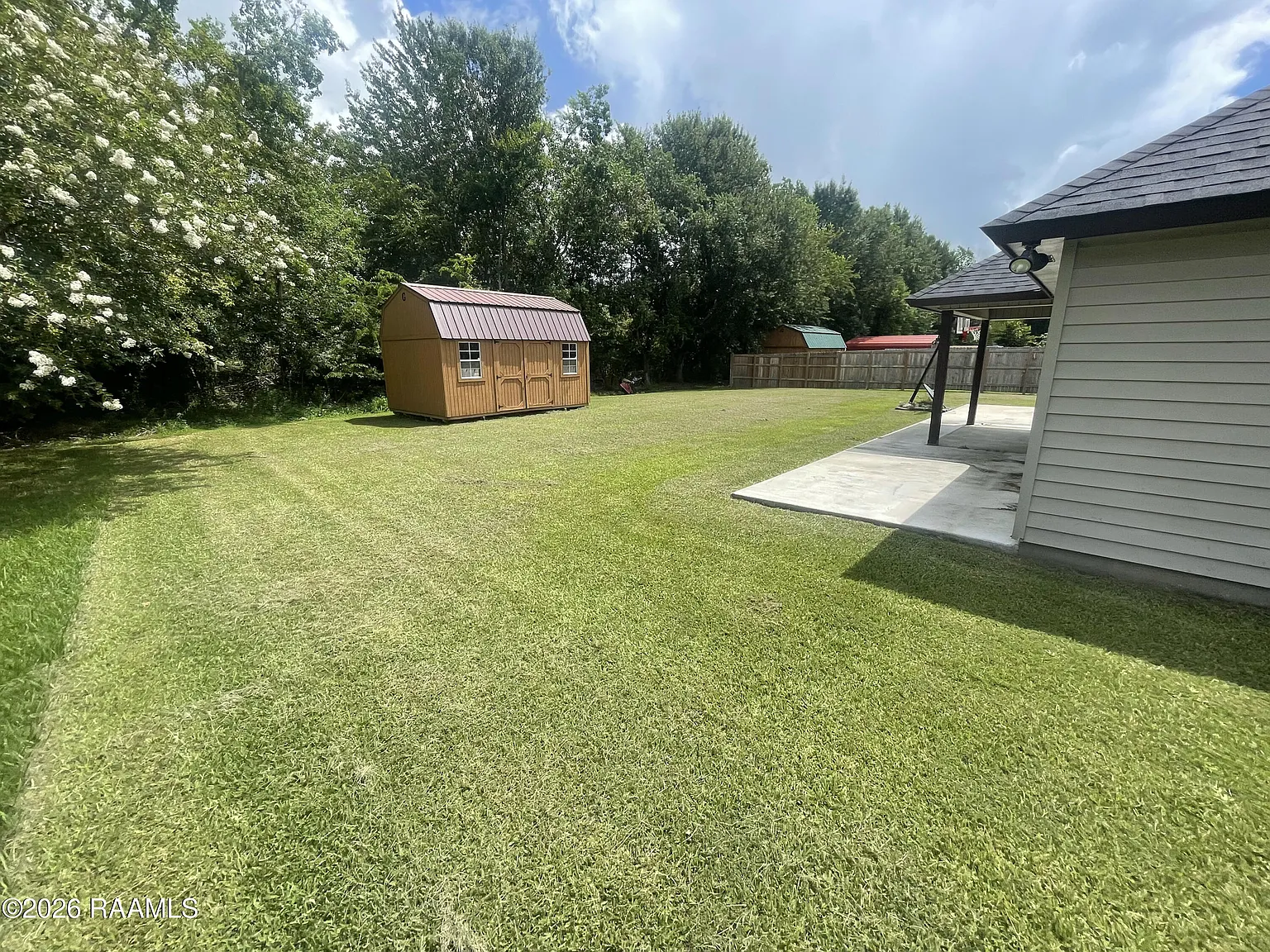 3 bed, 1350 sqft, $1,500 — Photo 4