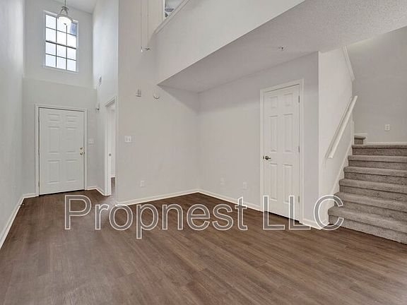 4th image of 771 Barrington Woods Cv #1