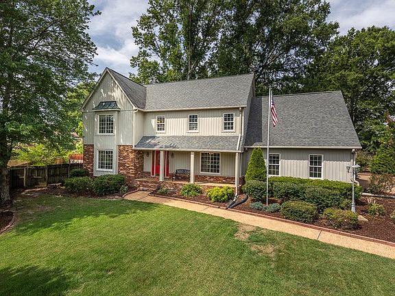 3rd image of 2815 Ole Pike Dr