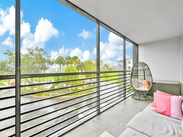3900 N Hills Dr APT 303, Hollywood, FL 33021