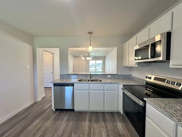 222B Dolphin Dr — Photo 11