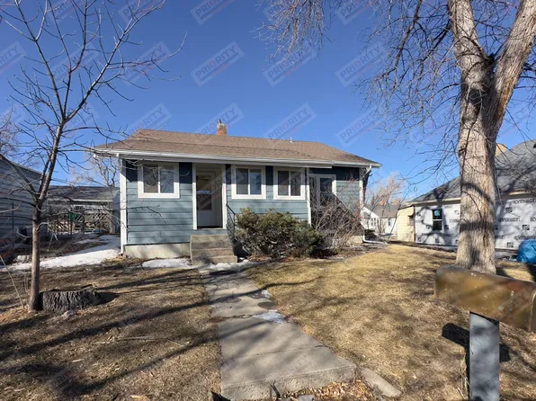 608 Carey Ave, Gillette, WY 82716